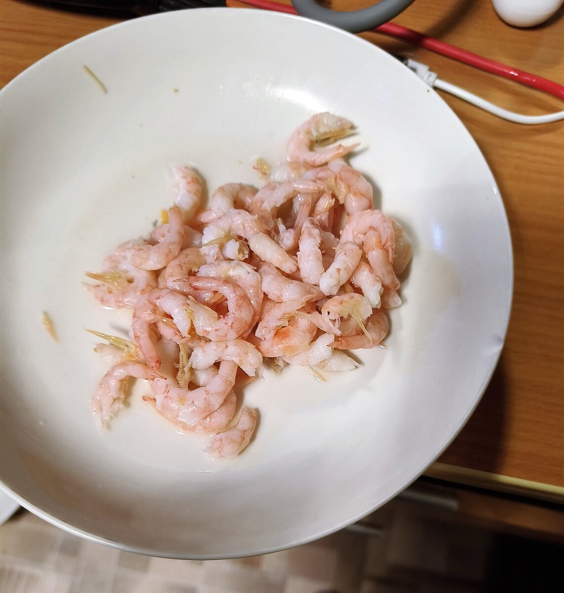 Креветки мелкие у котиков)))) Благодарю за фото Ксюшу БЕКИРОВУ)