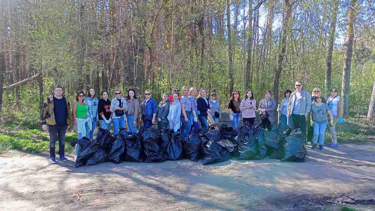 В Коминтерновском районе идет массовая уборка после зимы | Горком36 |  Воронеж | Дзен