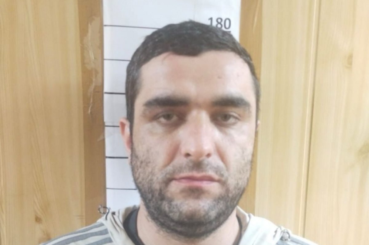    Пистолет, из которого стрелял Марзпетуни Галустян, был переделан под боевой
