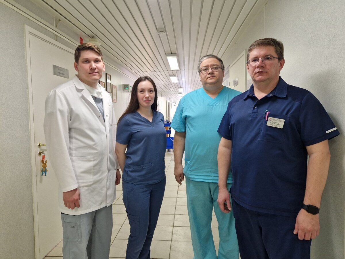    Влюбленные в хирургию