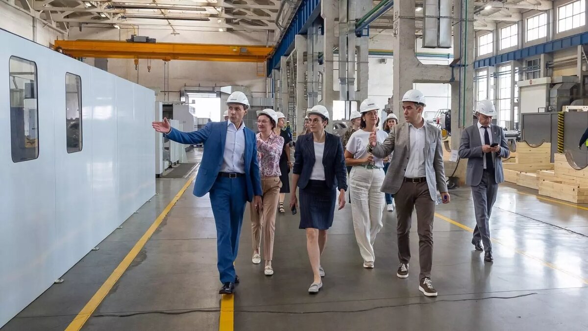     С 2015 года руководителем организации был Максим Перельман.