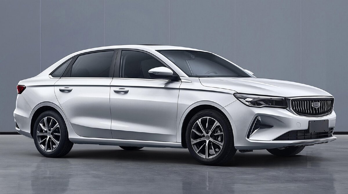 АвтоВАЗ назначил Geely Emgrand конкурентом своему флагману Lada Vesta. Китаец на 23 см длиннее отечественного бестселлера 