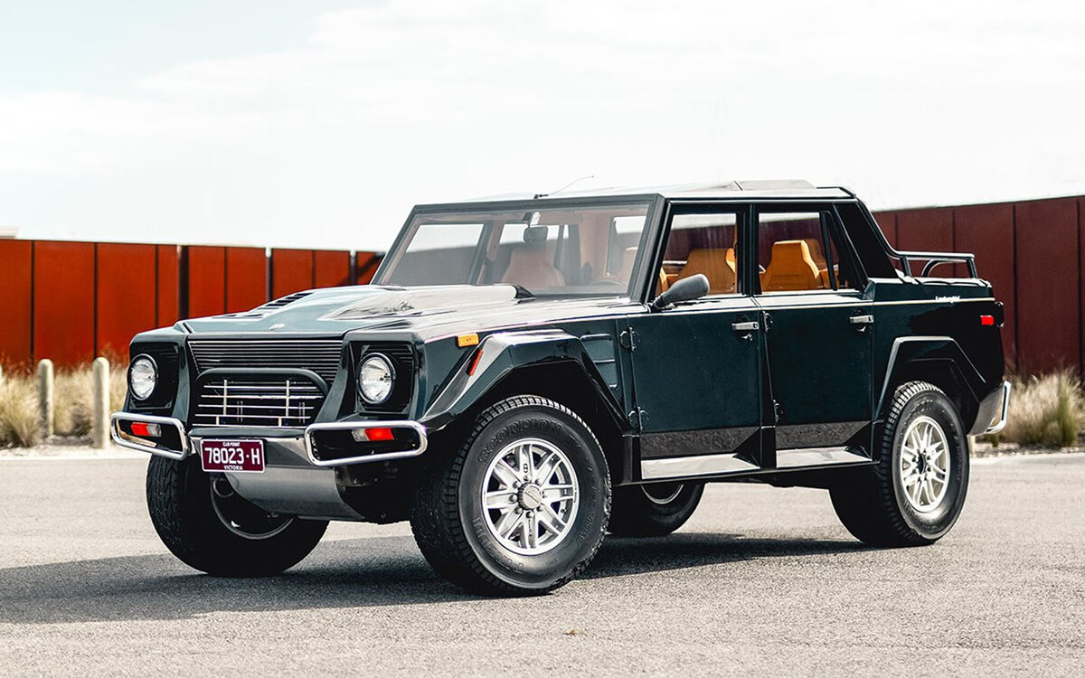 Lamborghini LM002