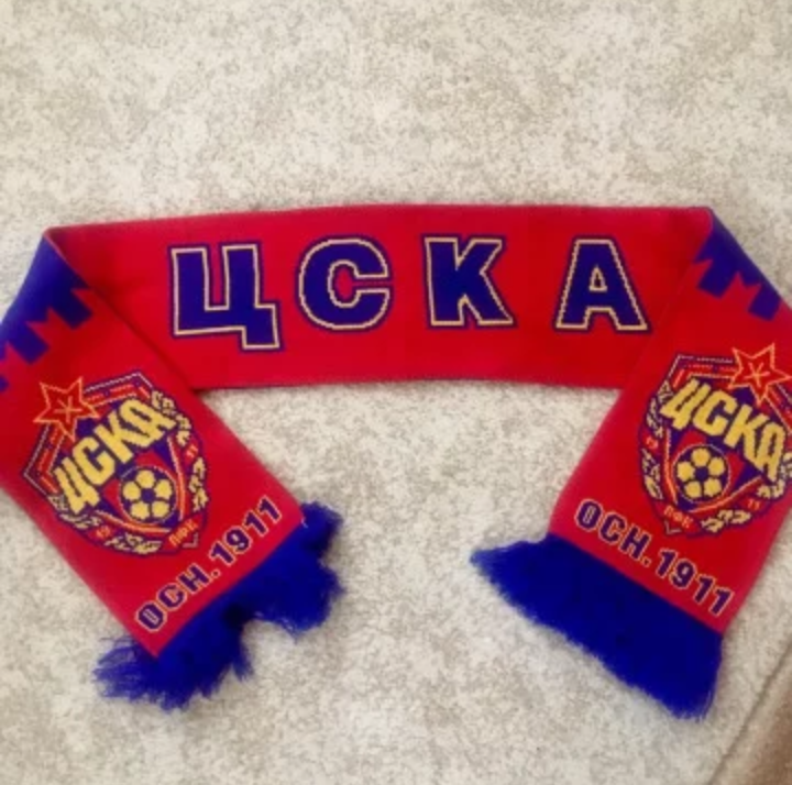 Шарф отцу тоже подарила я на день рождения