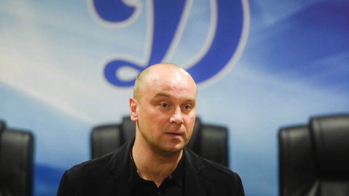    Футболист и тренер Дмитрий Хохлов.