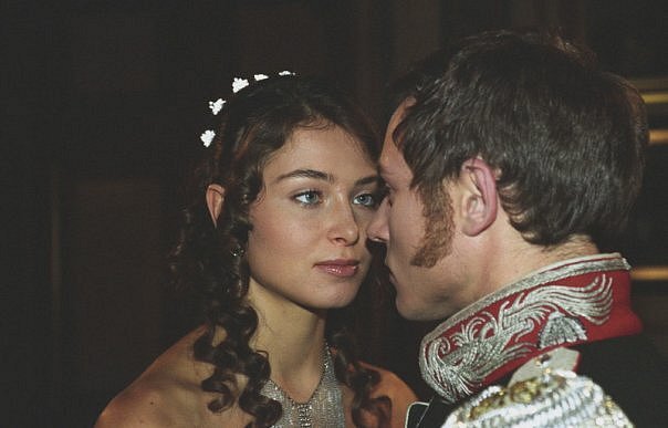 В иллюстративных целях. Ольга Калиновская в исполнении Марины Казанковой 