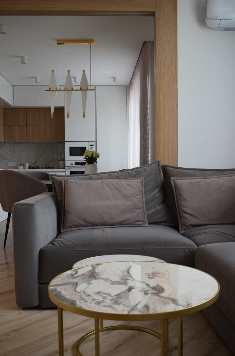 Листайте галерею →