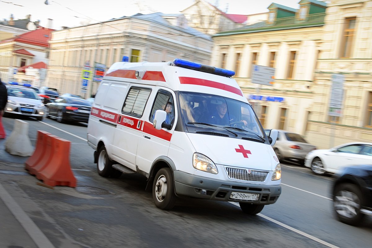    После инцидента с баллончиком в школе Смоленска госпитализировали 12 детей