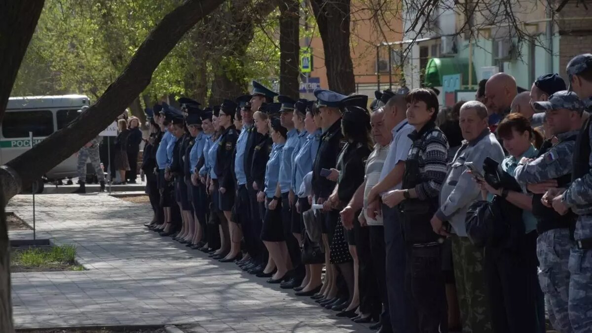     Сотрудников регионального ГУФССП эвакуировали утром 16 апреля в центре Волгограда. Мероприятие прошло в рамках межведомственных учений, сообщает издание «НовостиВолгограда.ру».