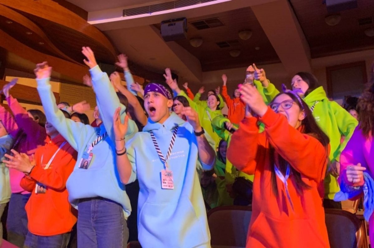    На открытии «Студенческой весны» выступили участники и победители прошлых лет.