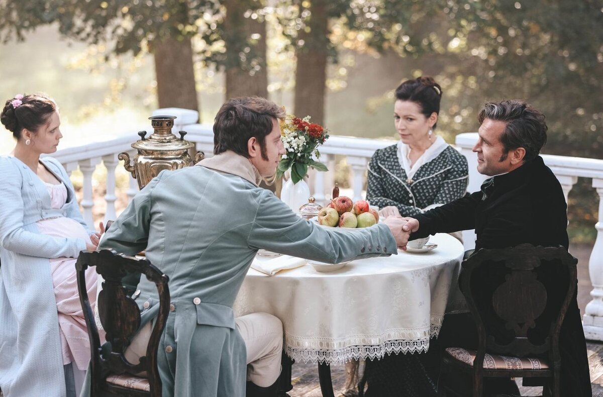 Онегин с Ленским в гостях у Лариных