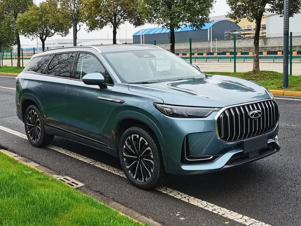 На фото из базы минпрома КНР: Кроссовер Chery Tiggo 9 C-DM