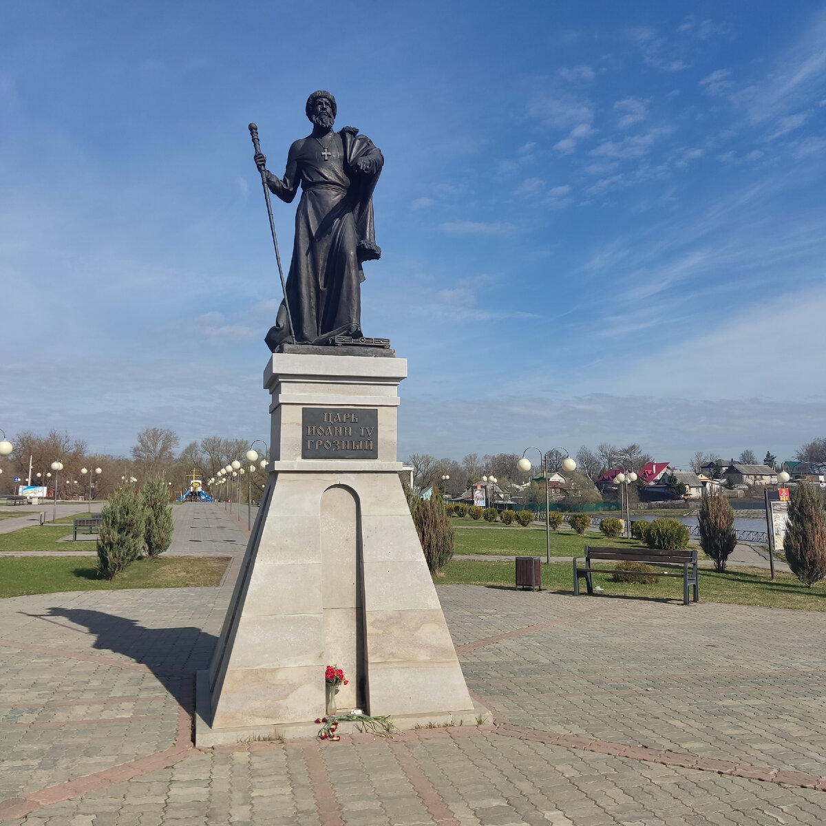 Памятник Ивану Грозному в Александрове 