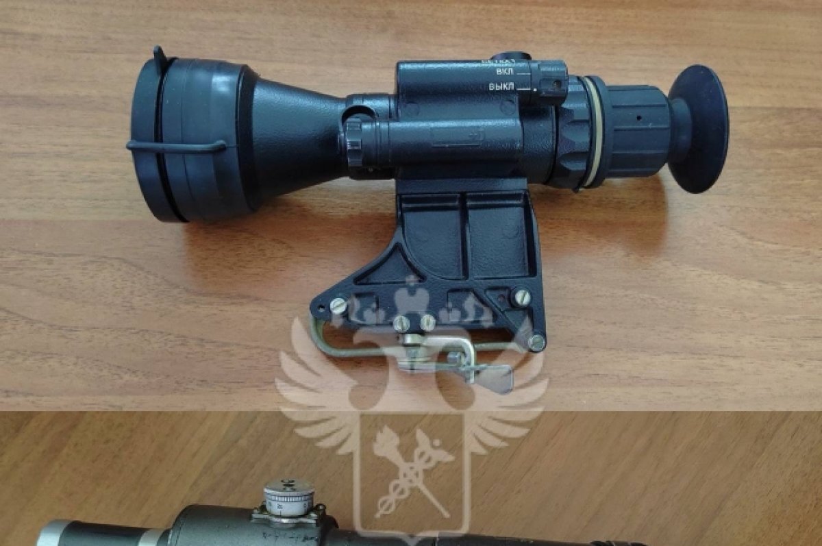    Педагог из Краснодара занималась контрабандой оружейных прицелов