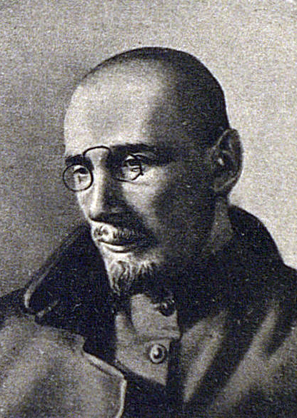 Ивар Тенисович Смилга (19 ноября (2 декабря) 1892, Алоя, Вольмарский уезд, Лифляндская губерния — 10 января 1937, Москва) — советский политический, государственный и партийный деятель. Член Реввоенсовета Кавказского фронта (с 16 января по 21 мая 1920 и с 26 января по 29 мая 1921). Источник фото: https://upload.wikimedia.org/wikipedia/commons/f/ff/Smilga_IT.jpg