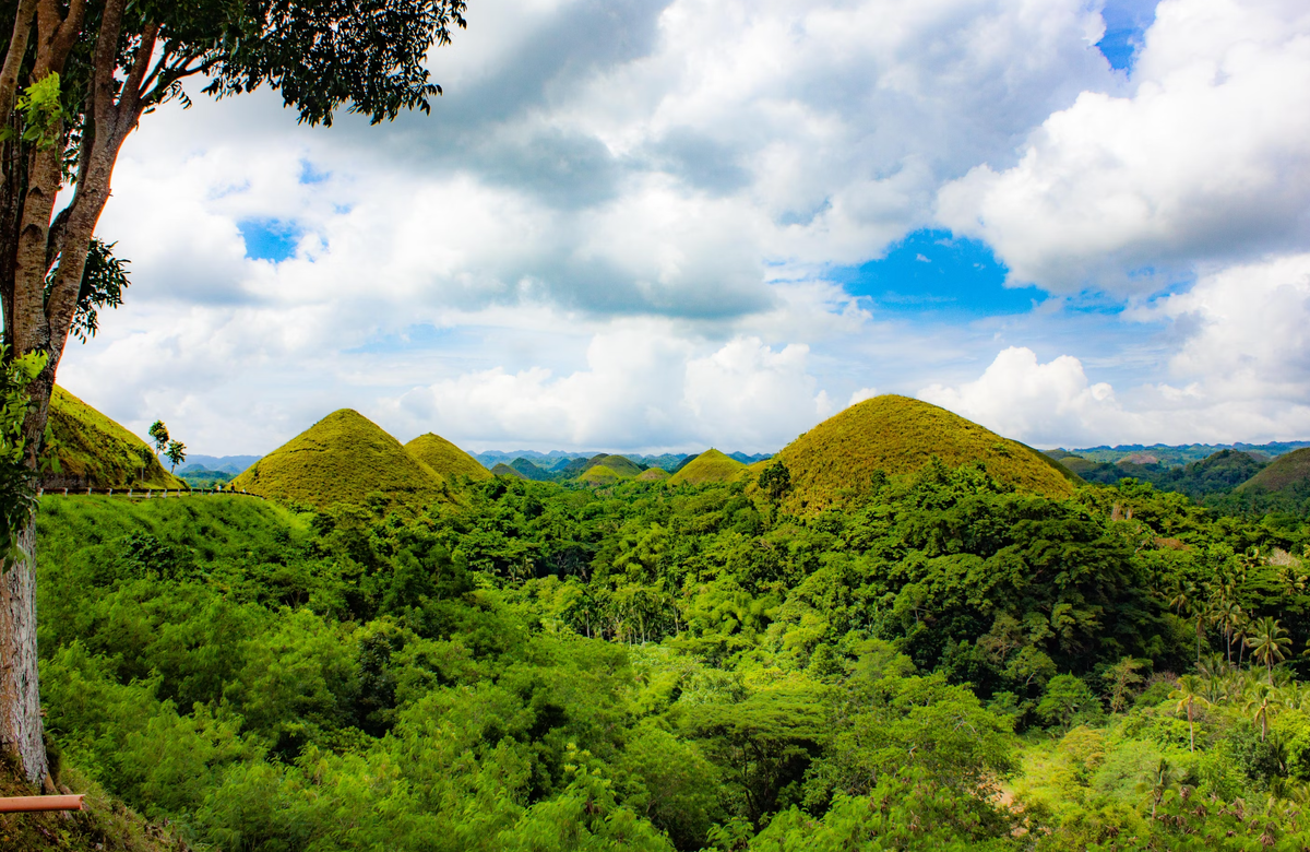 Филиппины — живописные острова с баунти-пляжами, которые не раз признавались лучшими в мире, крутые дайв- и сёрф-споты, густые джунгли, Шоколадные холмы и подземная река под охраной ЮНЕСКО.-7
