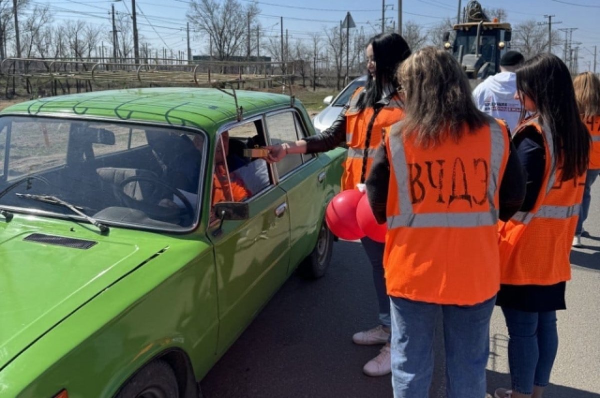    О правилах пересечения ж/д переездов напомнили волгоградским автомобилистам