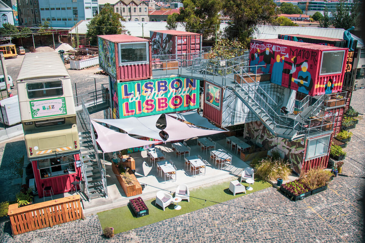 Источник: https://www.coworkies.com/cities/Lisbon/village-underground-lisboa