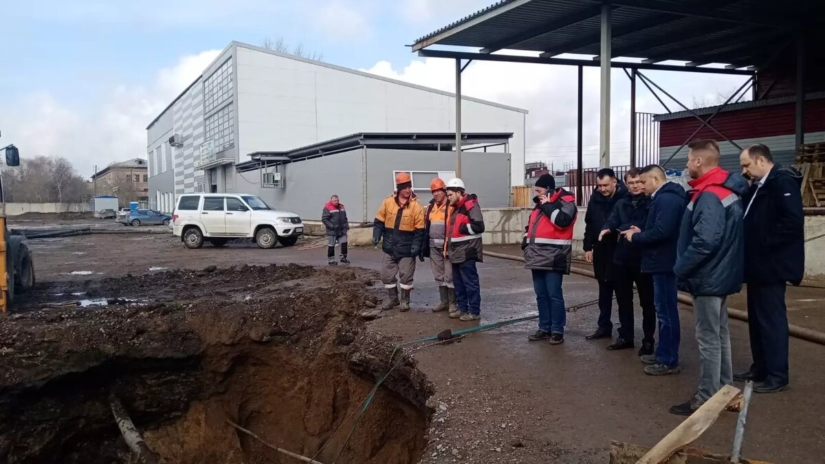     Выяснилось, что труба не принадлежит госпредприятию.