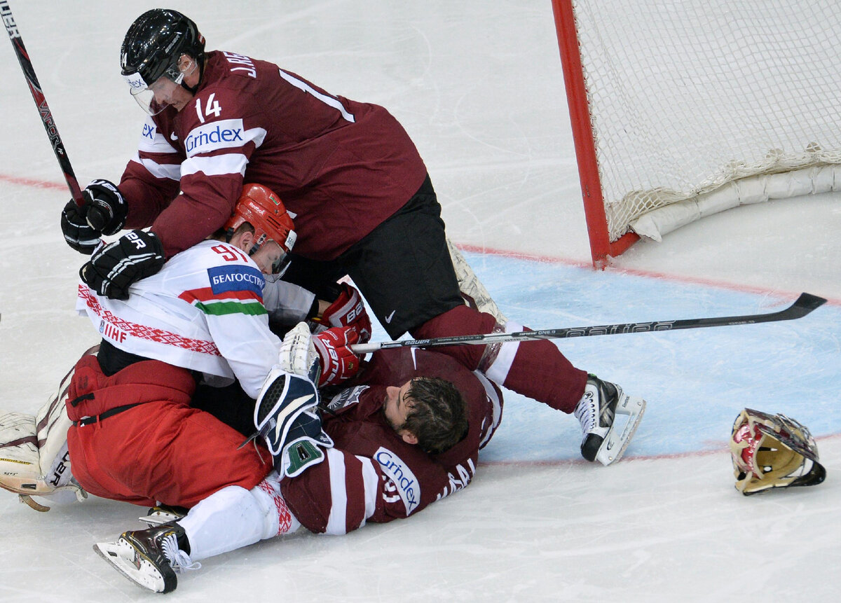 Выступая за сборную Латвии, сам Редлихс зажигал не по-детски (на фото №14) / © Sputnik, Алексей Куденко