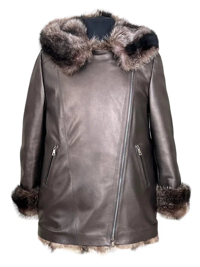 Пошив косухи из кожи и меха енота. Ателье Ирины Берзиной.