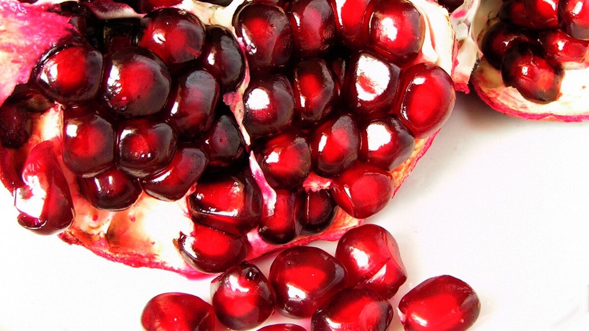 Зерна граната