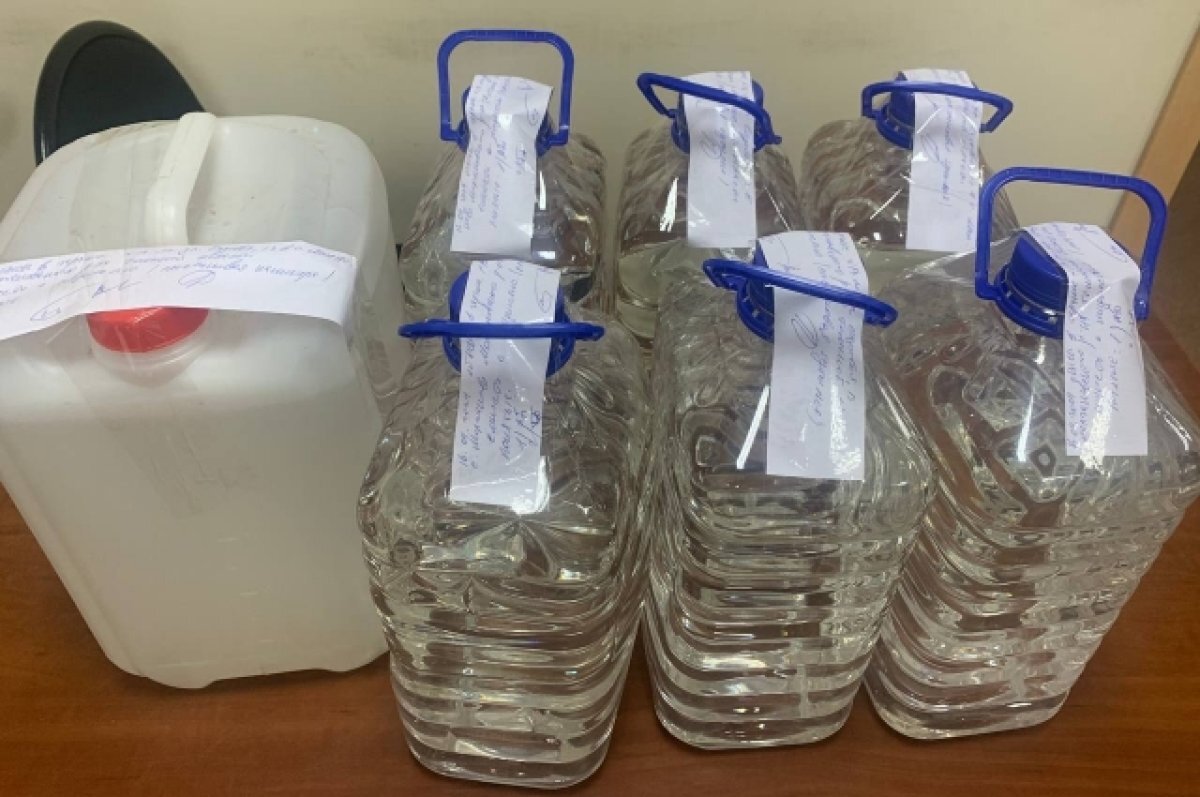    Жителя Томской области задержали за торговлю паленой водкой на 1 млн рублей