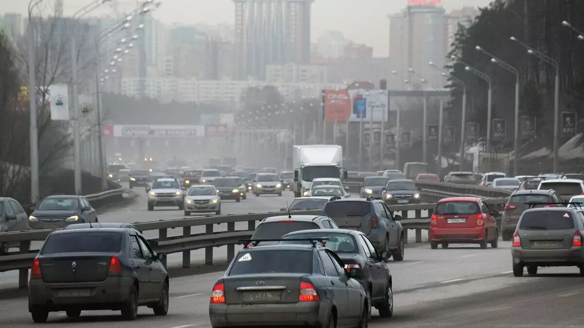     Поймать хулигана за рулем удалось с помощью чат-бота.