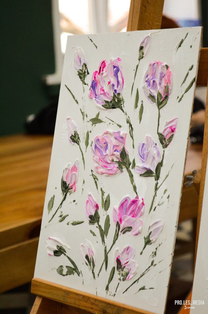 ВГЛТУ: Арт-класс по созданию интерьерной картины от студии живописи VIDIAART