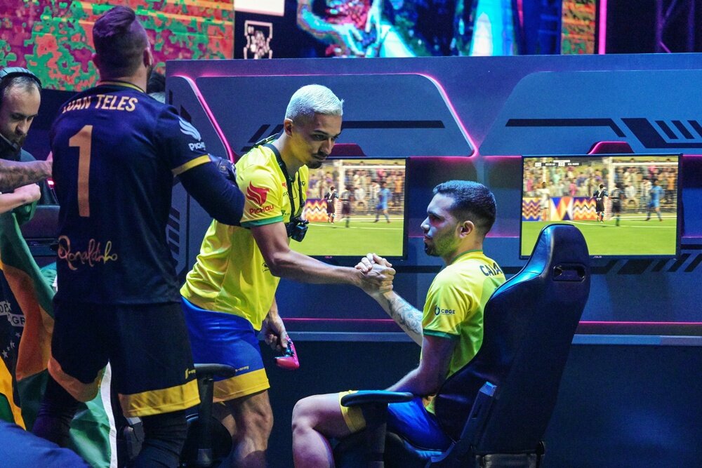    Самыми популярными фиджитал дисциплинами стали баскетбол, хоккей и футбол. / Фото: РИА Новости