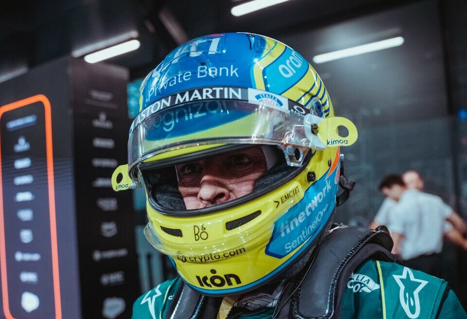    Алонсо остаётся в Aston Martin: реакции и последствия для трансферного рынка Ф1Aston Martin