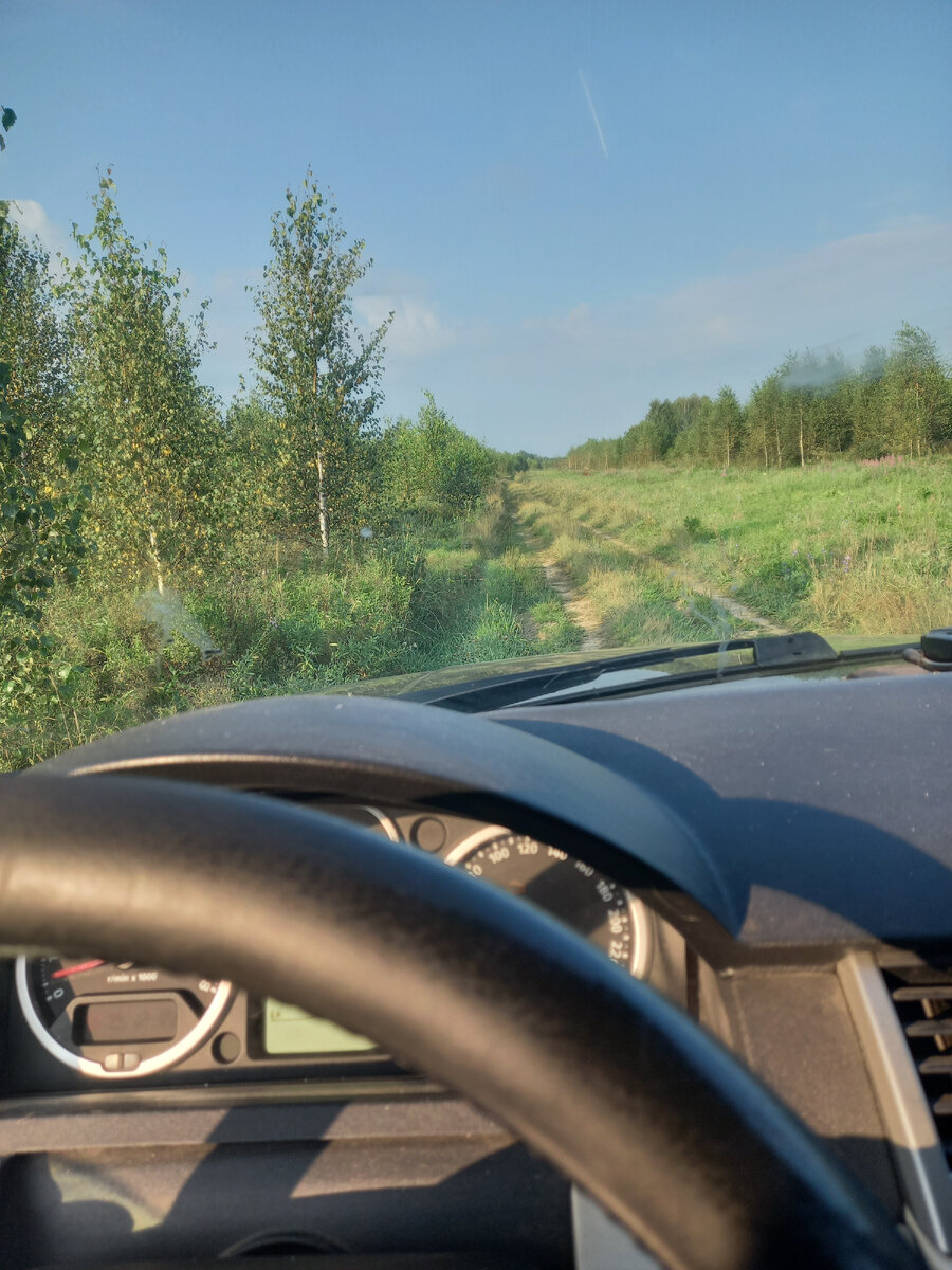 Короткая дорога днем