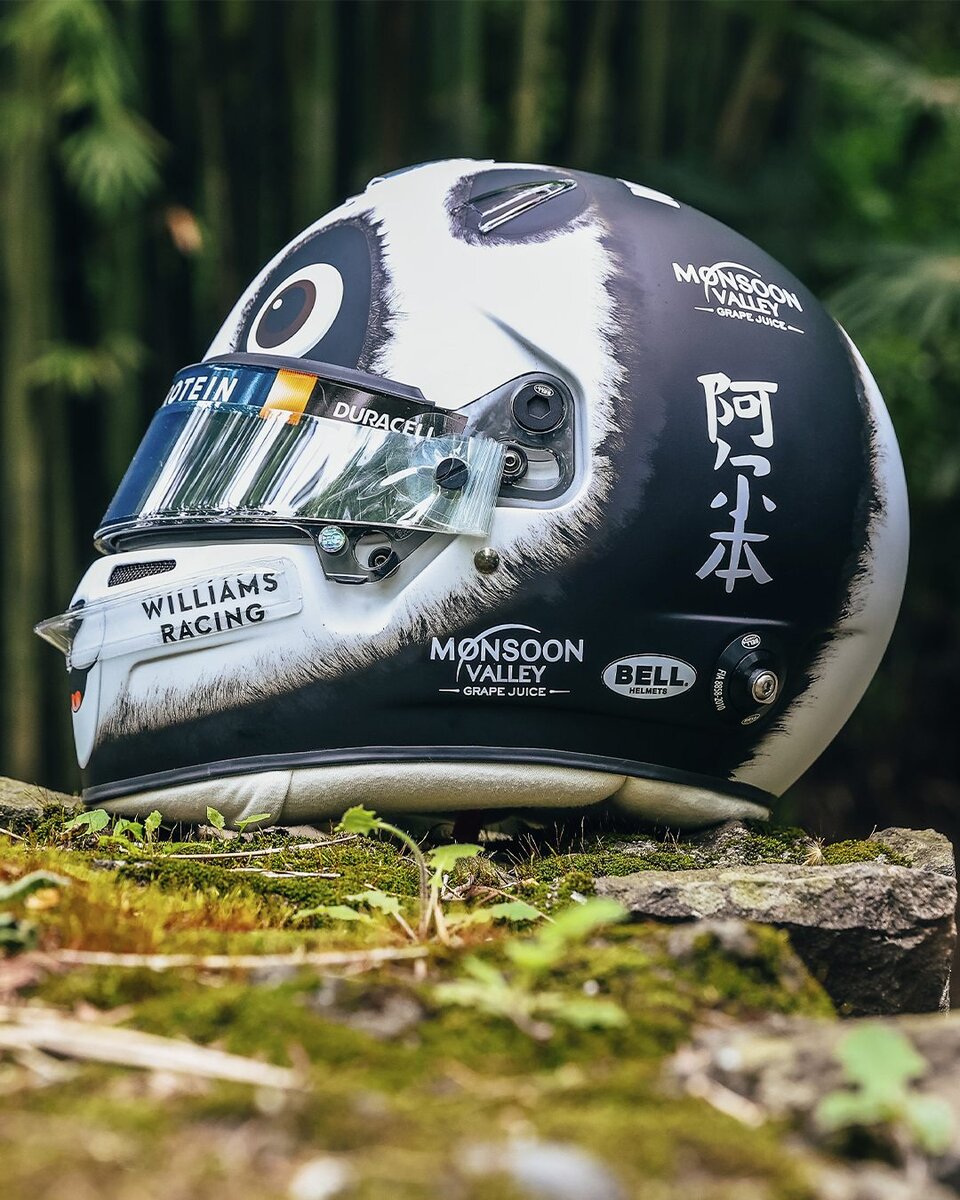    Шлем Алекса Албона для Гран При КитаяФото: Соцсети