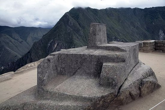 камень Интиуатана