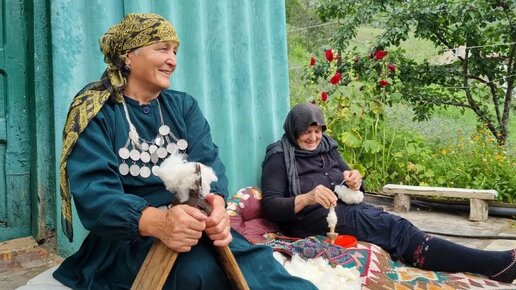 ДАГЕСТАН. Жизнь в горном ауле. Бабушки прядут шерсть