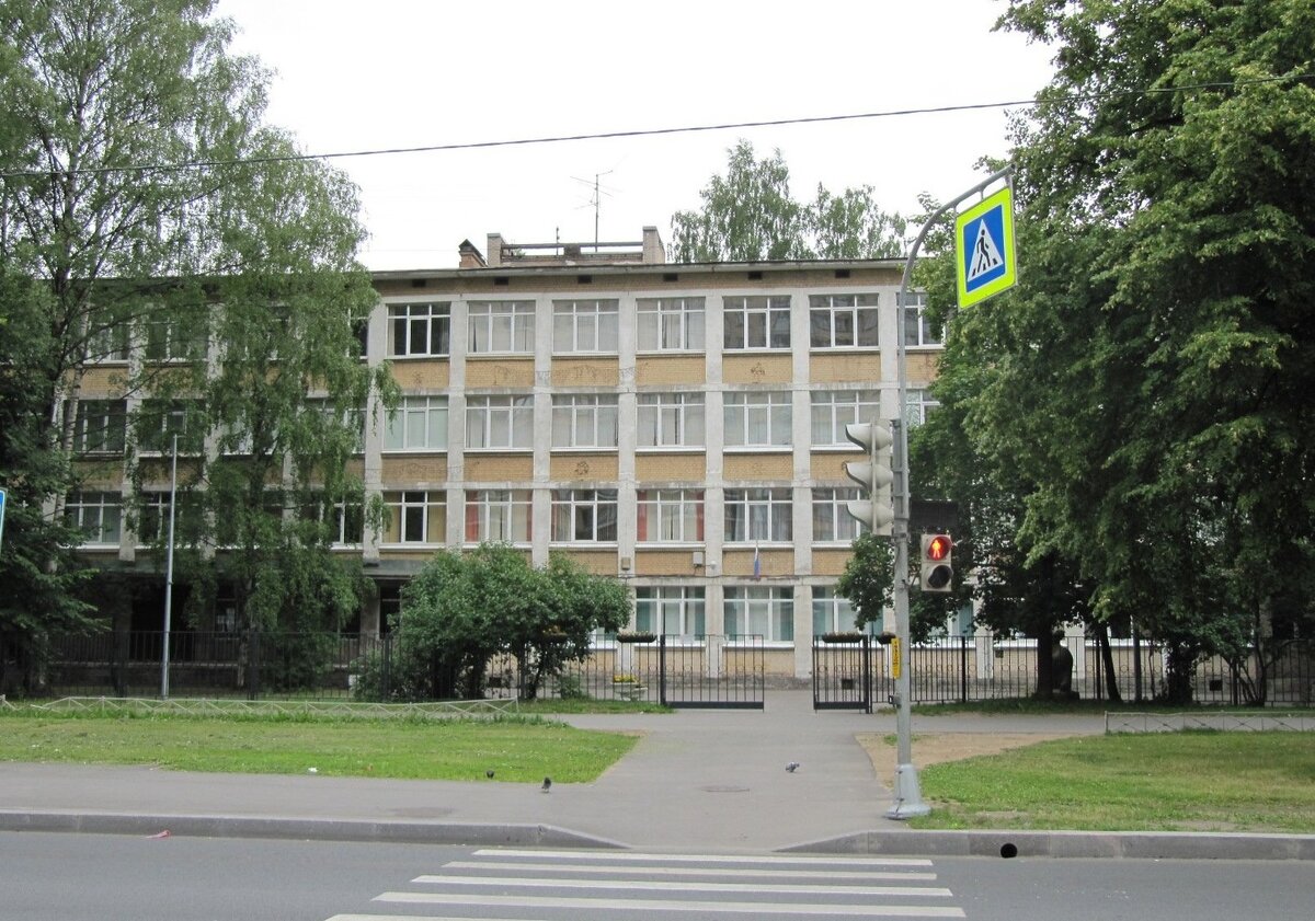 Школа № 470 Санкт-Петербург. Фото: 2gis.ru