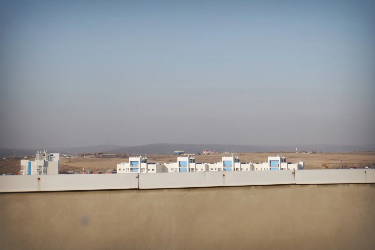 Микрорайон Солнечный, вид на аэропорт