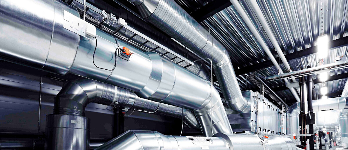 Эффективное проектирование отопления и вентиляции для промышленного объекта имеет решающее значение для обеспечения комфортных и безопасных условий труда, повышения производительности, снижения рисков для здоровья и соответствия нормативным требованиям.