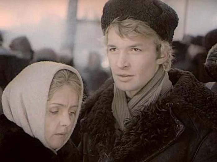 Семен уходит на фронт. Кадр из фильма. Интернет источник