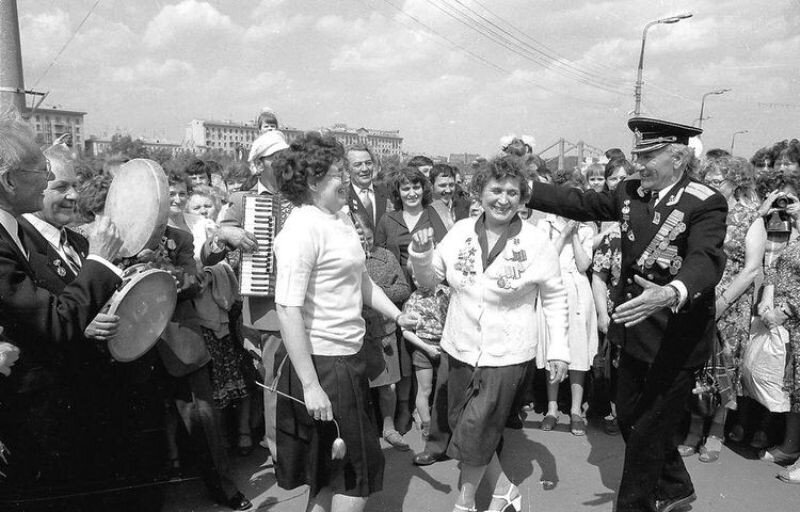 Празднование 9 мая! Фото взято из открытых источников.