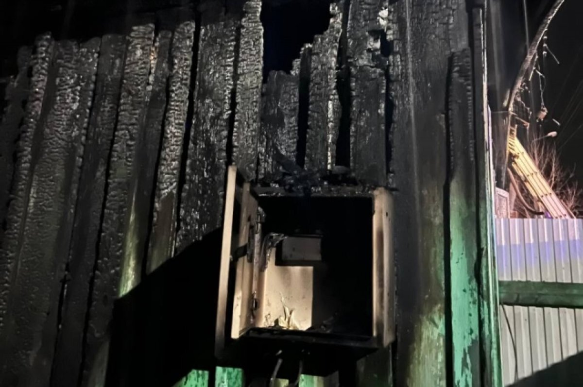    Женщина и двое детей погибли при пожаре в частном доме в Бурятии