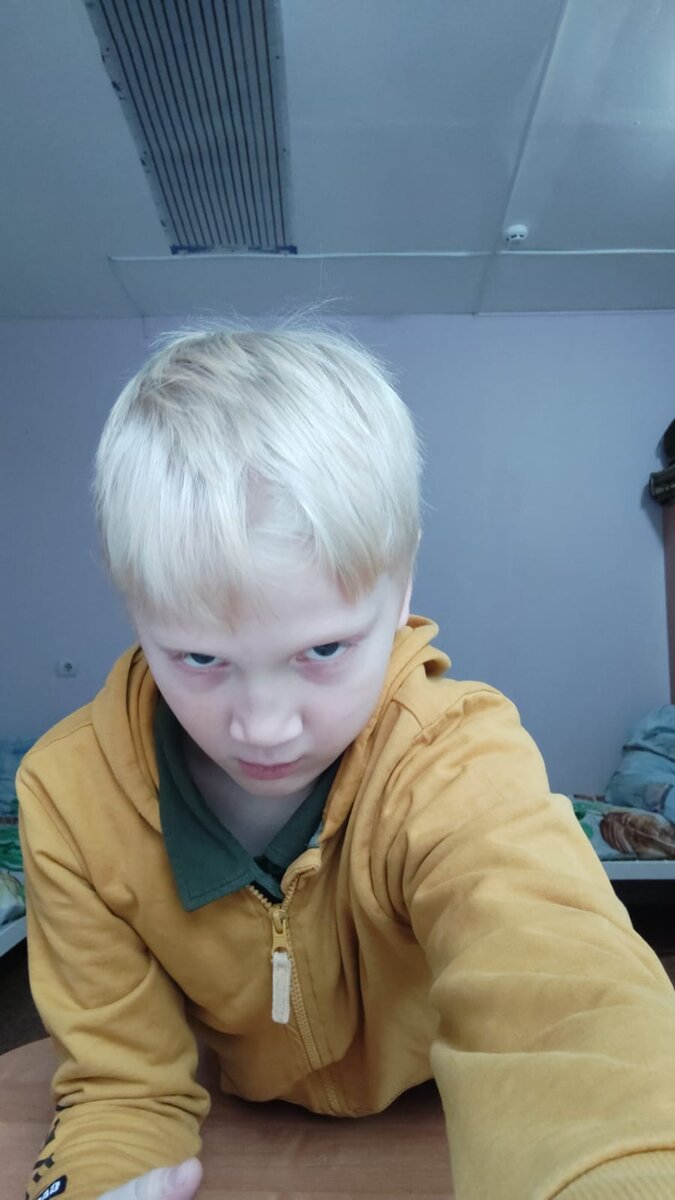 Вот такие "жалобные" фото присылал сын из санатория в первые дни...