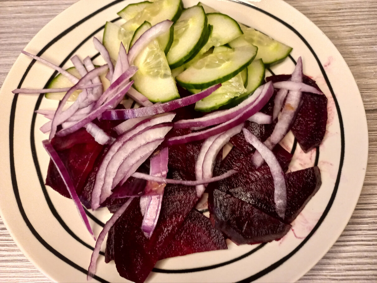 Готовим салат из свеклы
