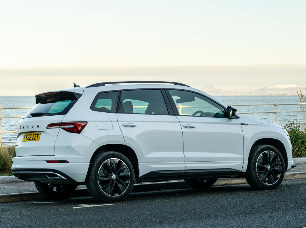     Skoda Karoq получил рублевый ценник: дилеры оценили кроссовер чуть дороже 3 миллионов none