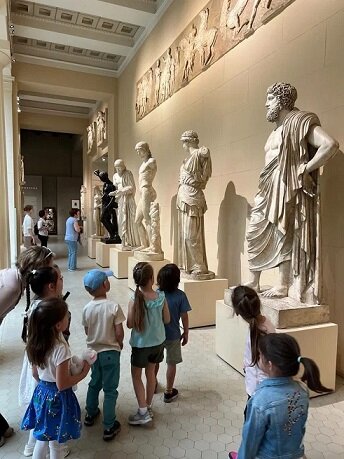 Занятия центра развития «Воспитание искусством» в музее