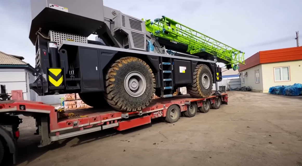 Сколько стоит перевезти кран на трале - цены в 2024 | Перевозка грузов ...