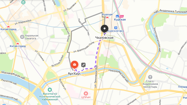 Ближайшая станция метро находится в 10 минутах ходьбы