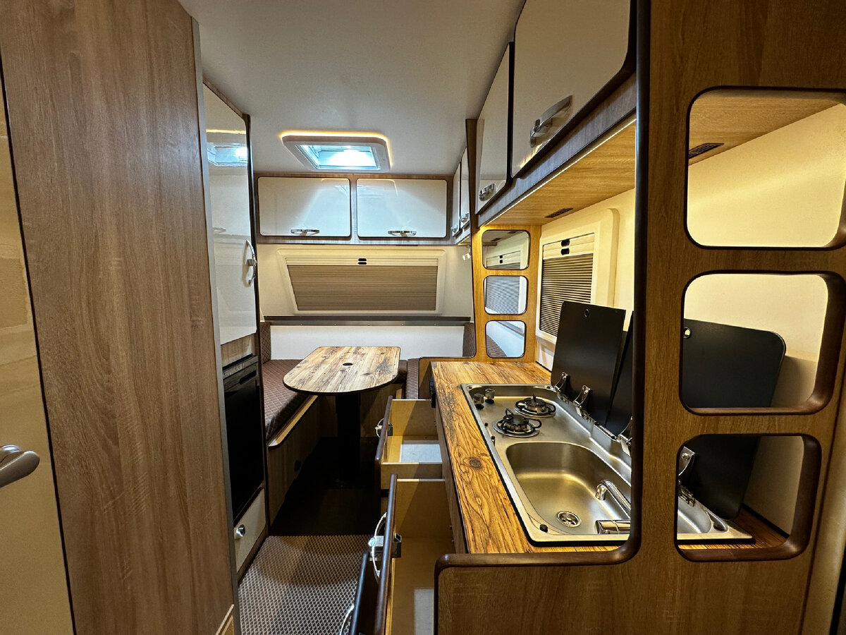 Вид на кухню и гостиную