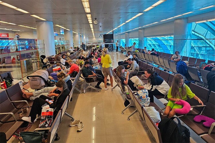    Главная транспортная проблема — это даже не метро и частично перекрытые дороги, а аэропорт Дубая.   
Фото: t.me/tourdom