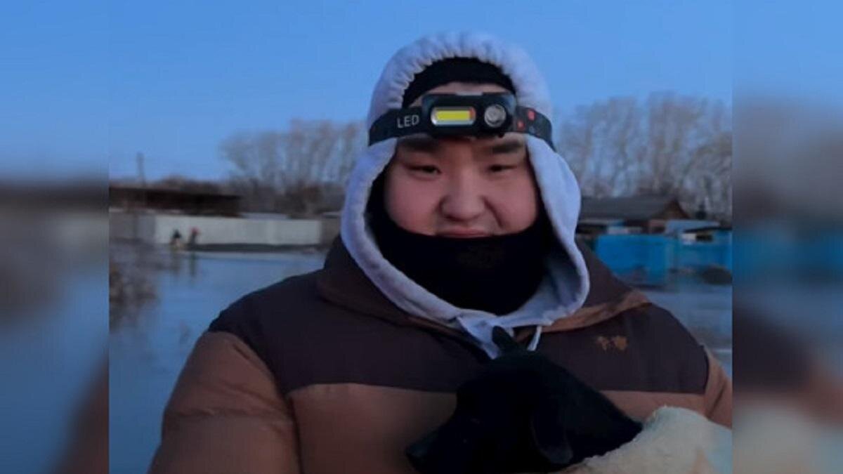    Женис Омаров:instagram.com/zheka_fatbelly